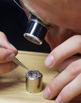 亚历山大·约翰森-长沙百达翡丽维修服务中心制表师