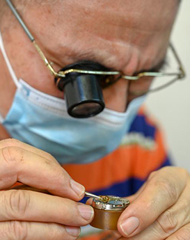 伊桑·威尔森-常德百达翡丽维修服务中心制表师